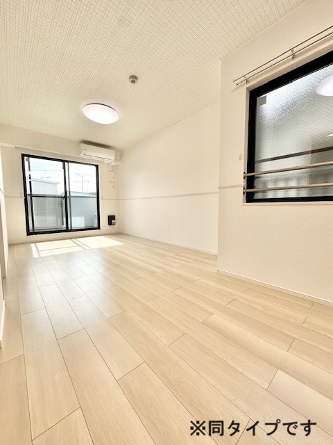 居室・リビング　同仕様