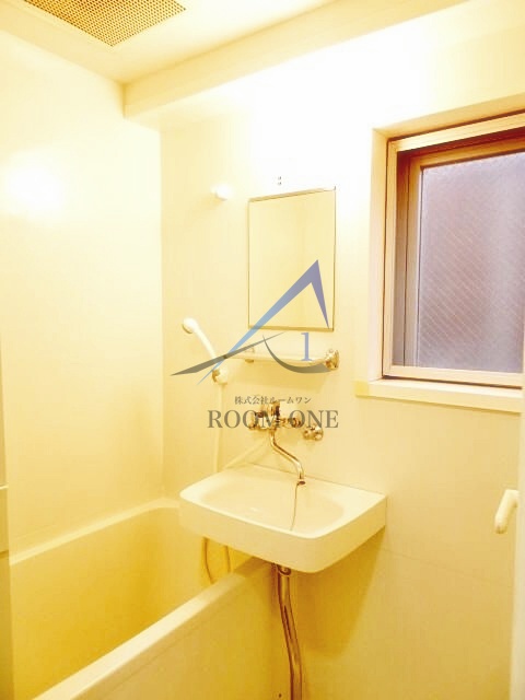 バス・シャワールーム　お風呂です。