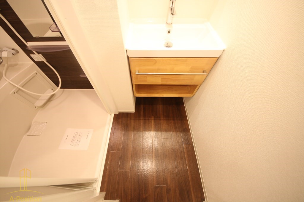 洗面設備　セレニテ桜川駅前プリエ