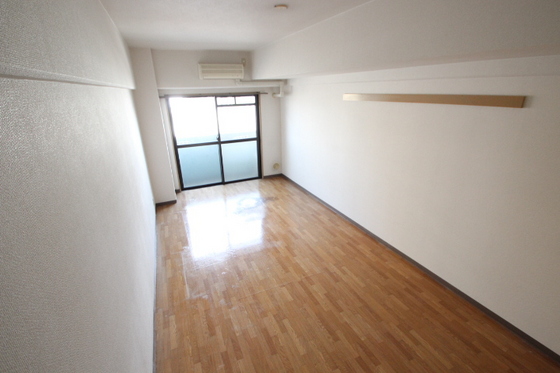 居室・リビング　※別部屋の写真です