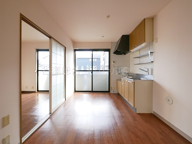 居室・リビング　同間取りタイプの写真