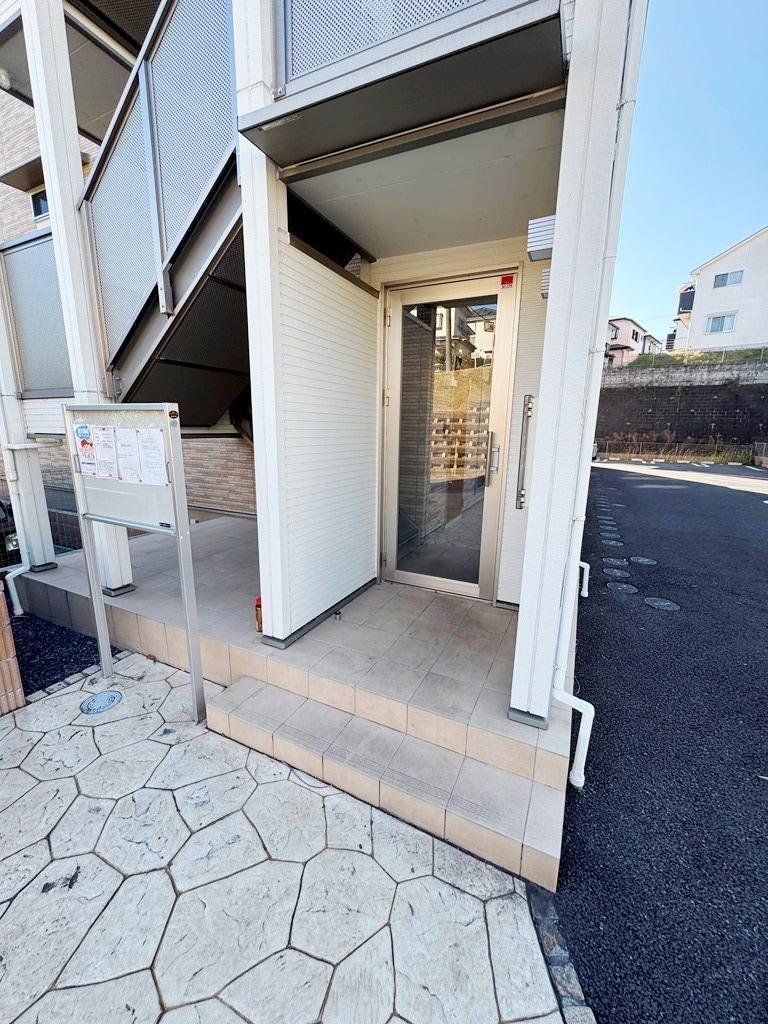 エントランス　お部屋へはこちらから