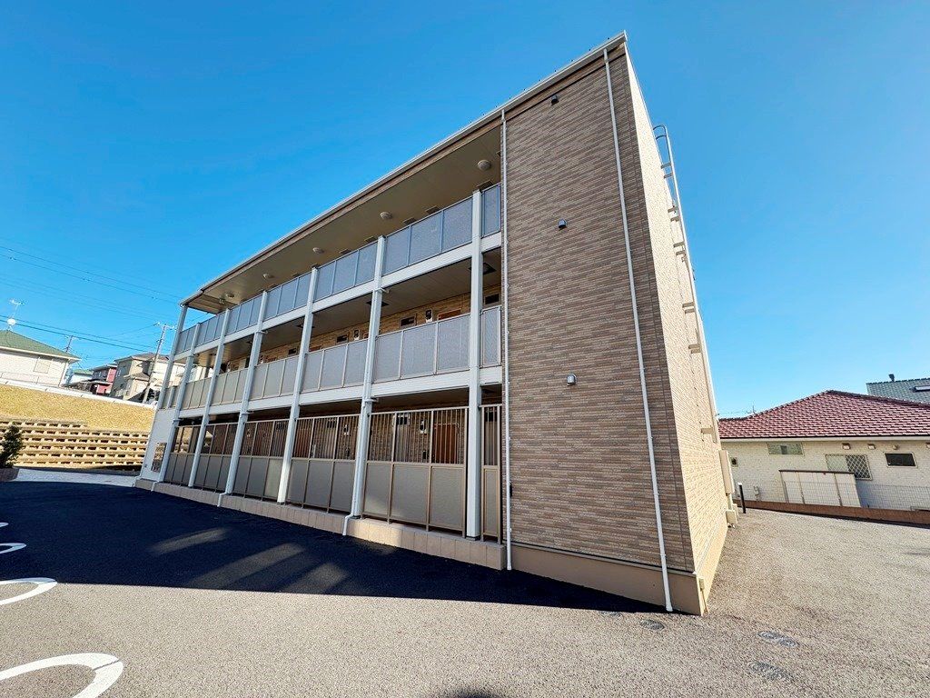 建物外観　2022年6月築！都市ガス利用で経済的★