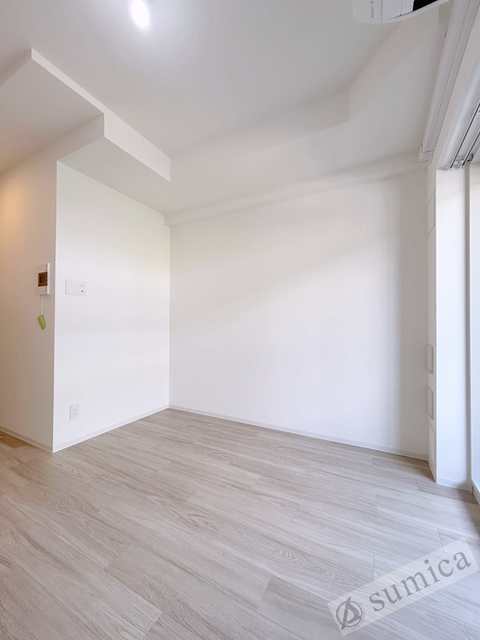 その他設備　内装色が異なります