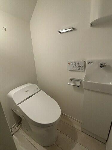 トイレ　トイレ（内装前）