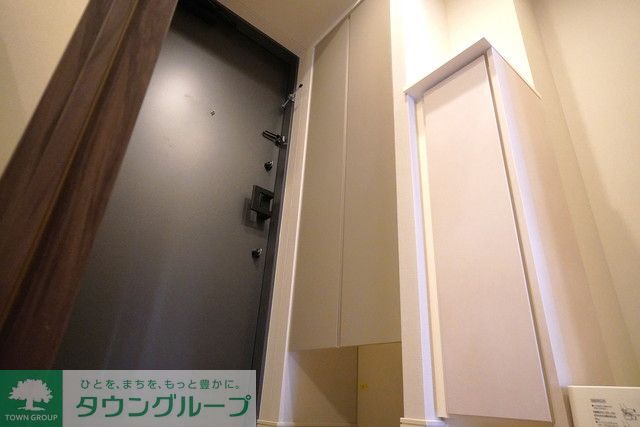 玄関　※写真は同タイプ住戸です。