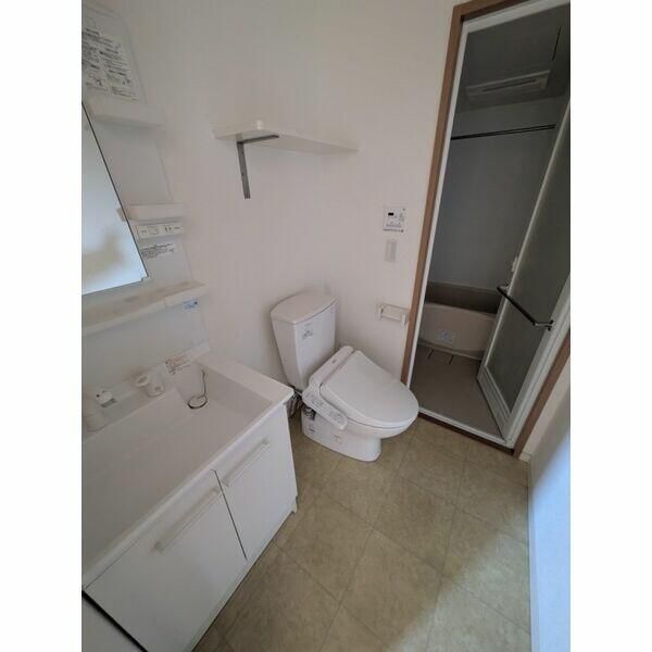 トイレ　参考写真です