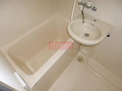 バス・シャワールーム　バス