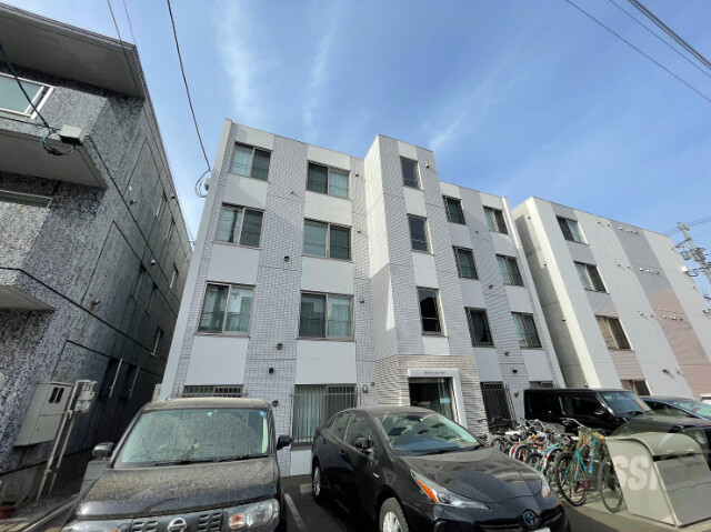 建物外観　札幌市中央区南十二条西「ＢｏｎｎｅＪｏｕｒｎｅｅ」