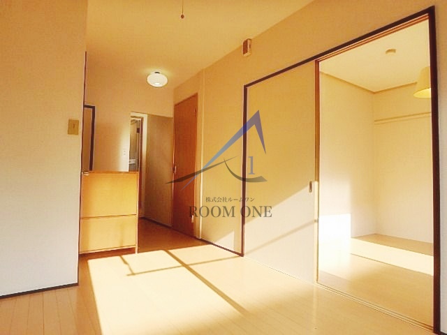 居室・リビング　洋室のお部屋です。