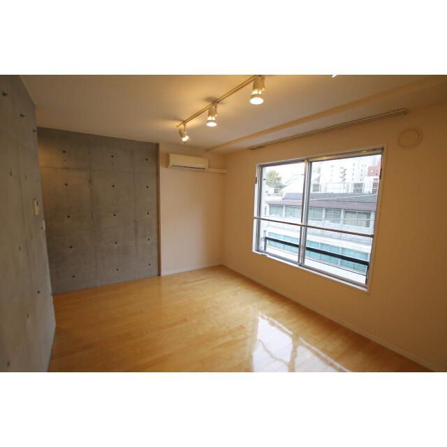 居室・リビング　※全て別号室のお写真。内装等参考にしてください。