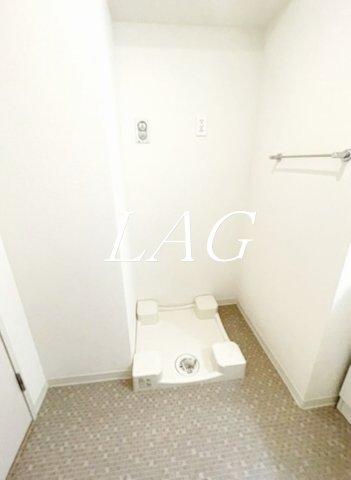 その他設備　室内洗濯機置場になります。