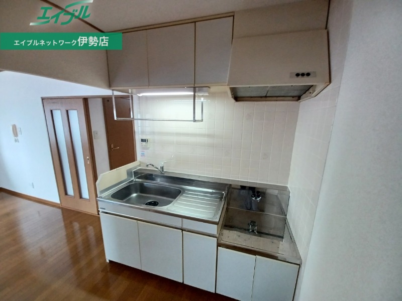 キッチン　同型参考写真