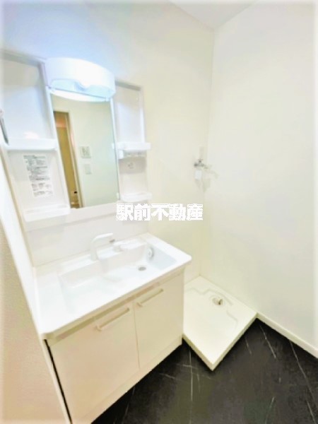 洗面設備　洗髪洗面化粧台