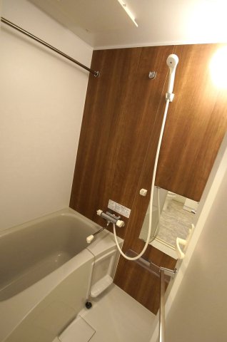 バス・シャワールーム　バス・トイレ別です