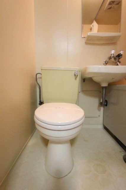 幟ビルのトイレ写真
