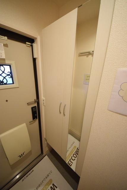 玄関　★お部屋探しは株式会社タウンハウジング東京まで★