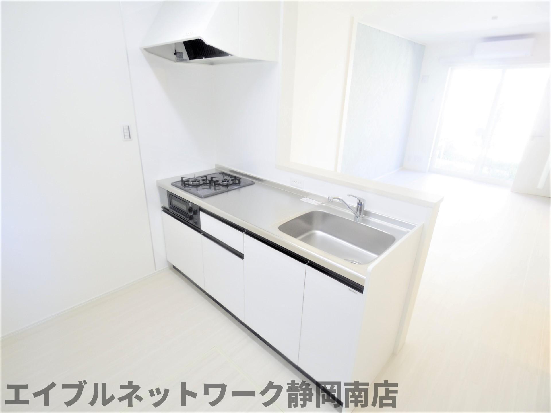 キッチン　キッチンでお料理をお楽しみください
