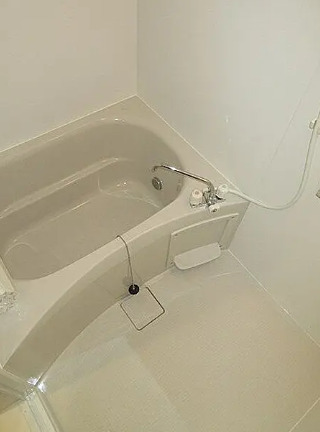 バス・シャワールーム　別部屋の画像を使用しております。