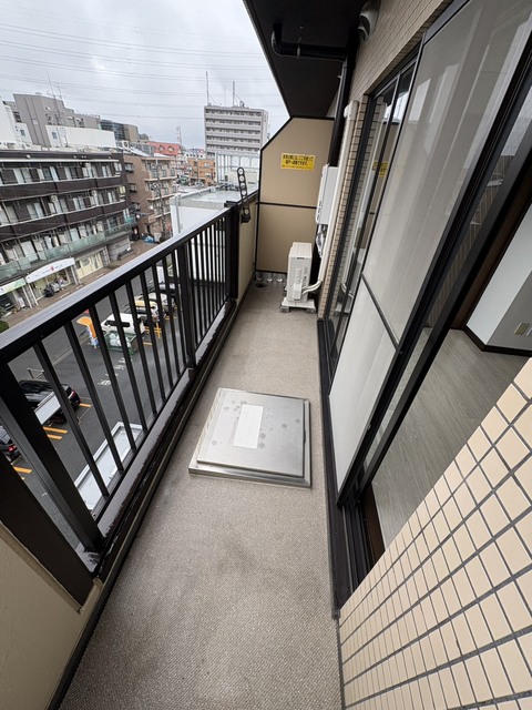 バルコニー　別部屋参考写真です