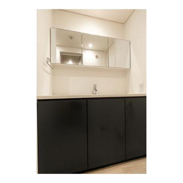 洗面設備　※写真は同タイプ住戸です。