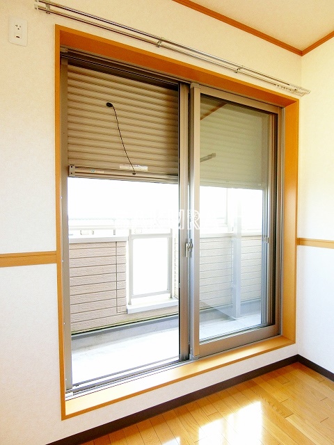 バルコニー　便利で嬉しいバルコニー付きです♪