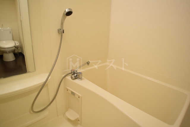 バス・シャワールーム　別部屋参考写真