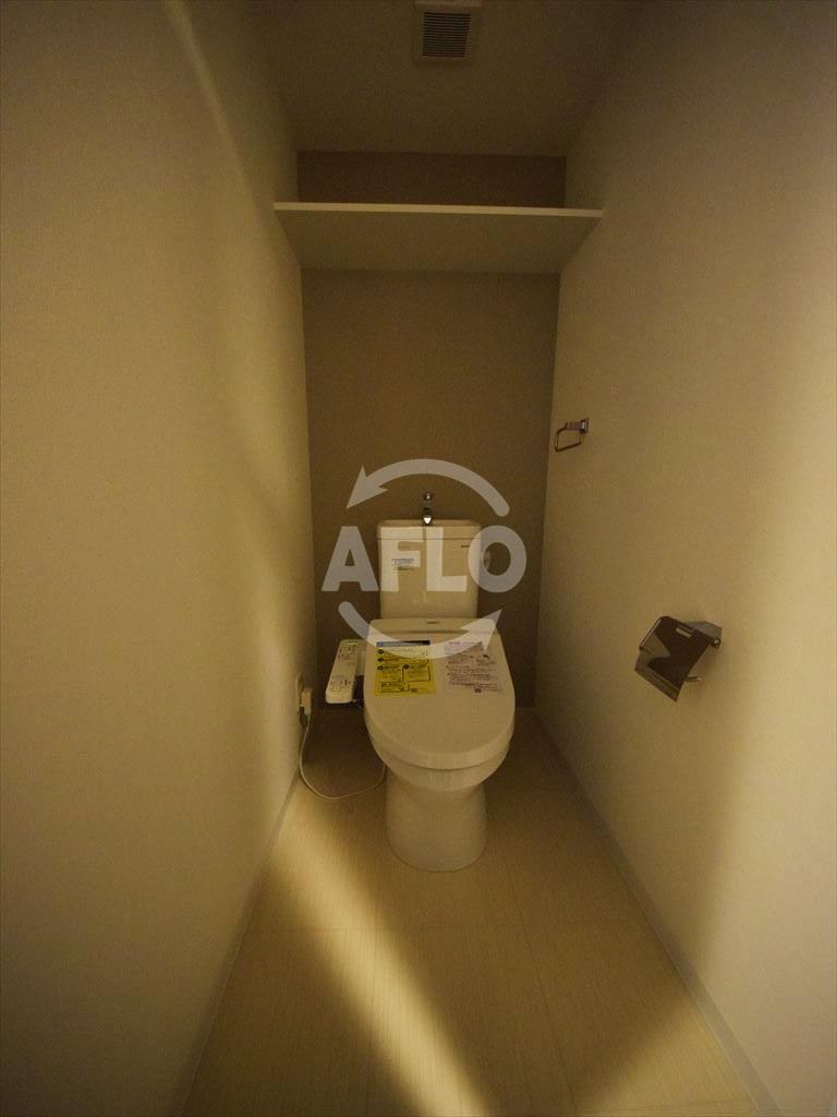 トイレ　サンクレスト　温水洗浄便座