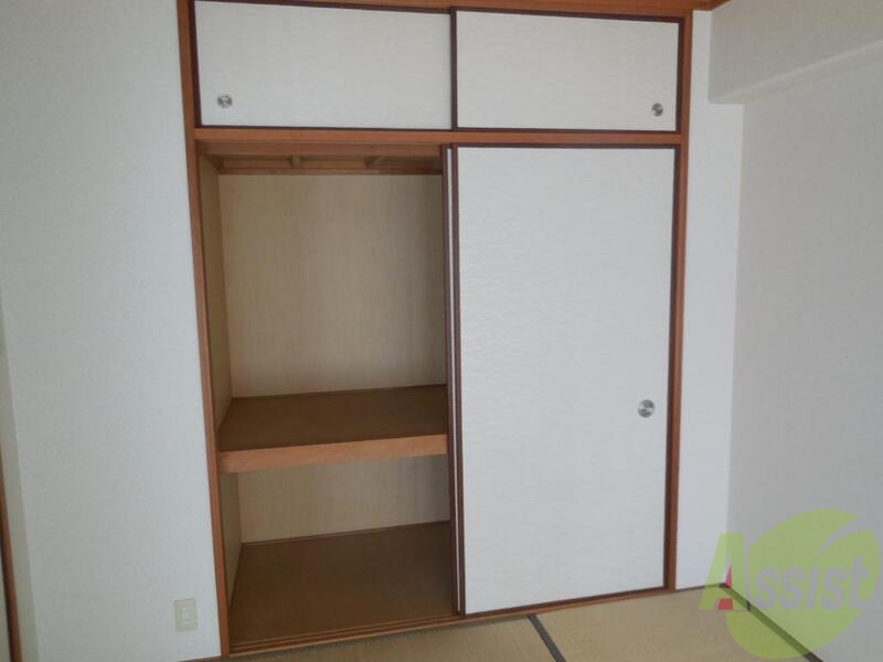 収納　押入れには来客用のお布団も収納できます、ドラエモンも収納ＯＫ