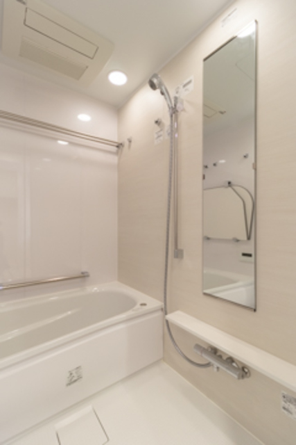 バス・シャワールーム　※写真は同タイプ住戸です。