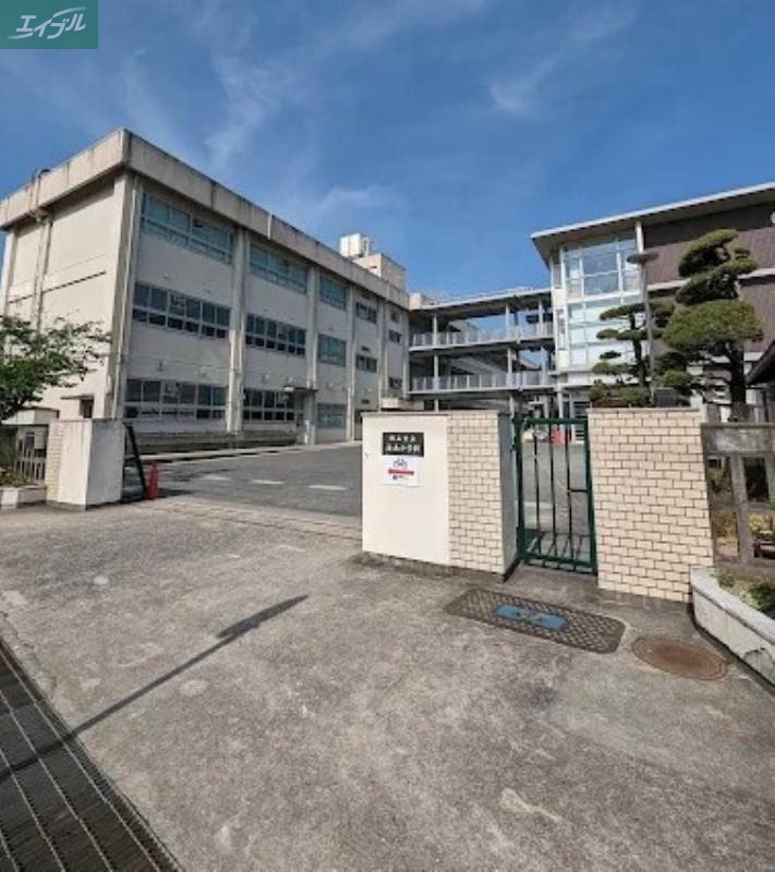 小学校　岡山市立高島小学校（小学校）まで826m