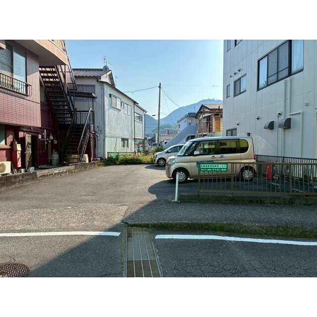 駐車場　南側：入口から２番目