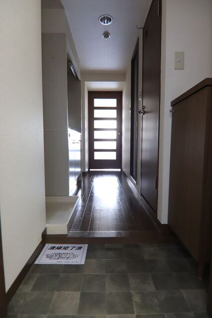 玄関　※別号室の参考写真、現況優先です※