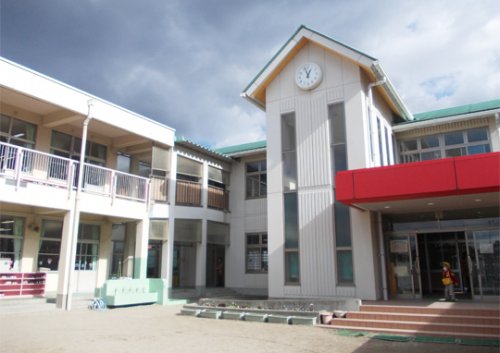 幼稚園・保育園　蟹江保育所（幼稚園・保育園）まで215m