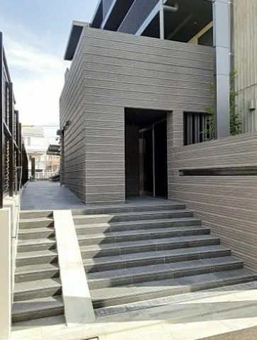 エントランス　毎日通るエントランスはこのようになっています