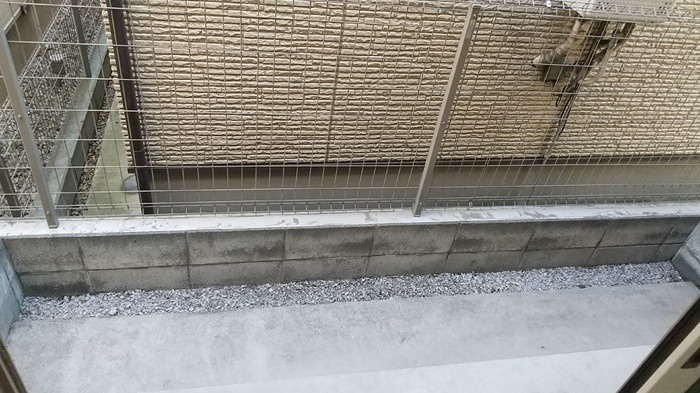 バルコニー　テラス