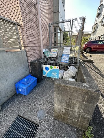その他共有部分　敷地内ごみ置き場でごみ出しもらくらく ♪忙しい社会人さんや主