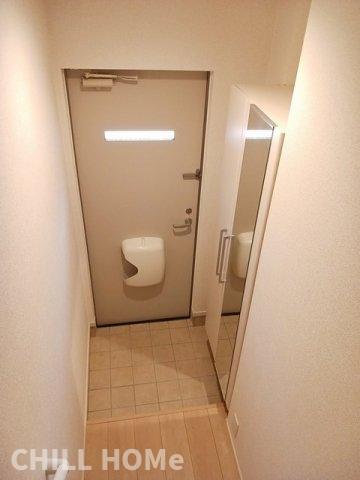 玄関　当社、チルホームのHPもご覧ください(^^)/物件情報多数♪