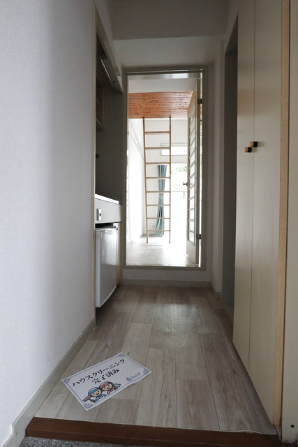 玄関　※別部屋参考写真