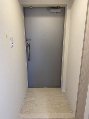 玄関　プライマル横濱平沼橋