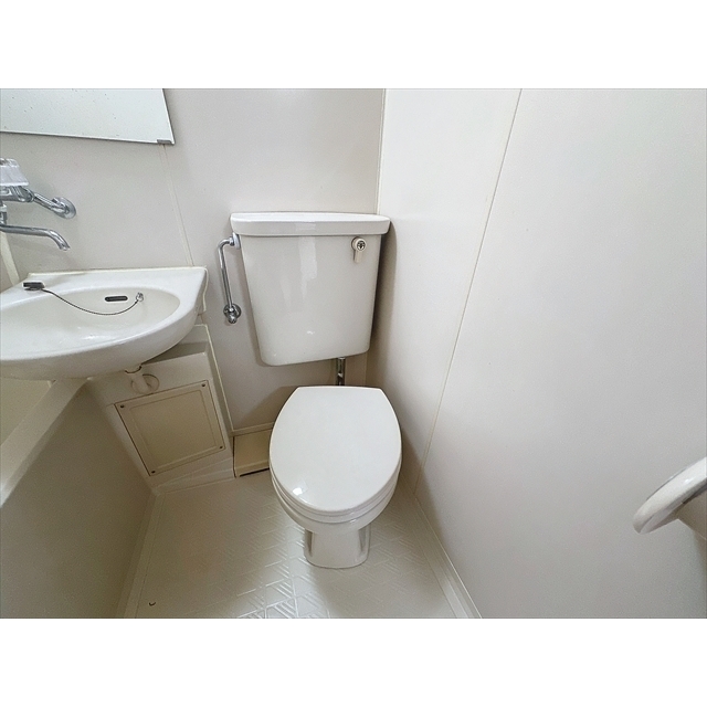 トイレ　清潔感のあるトイレです