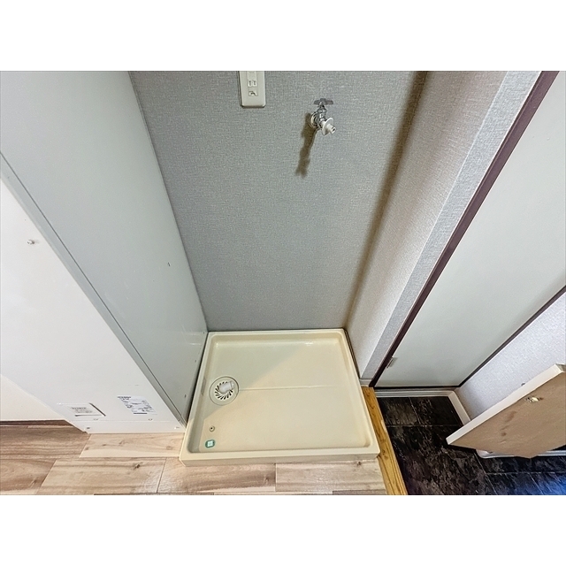 その他　室内の洗濯機置き場です