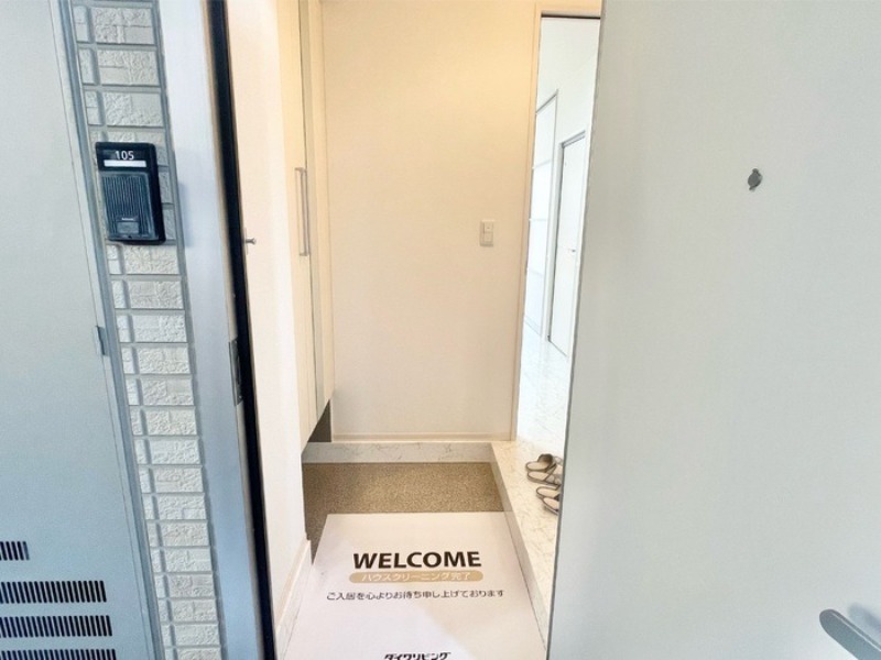 玄関　図面と現状に相違がある場合には現状を優先