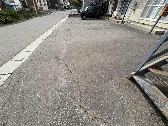 駐車場　駐車場