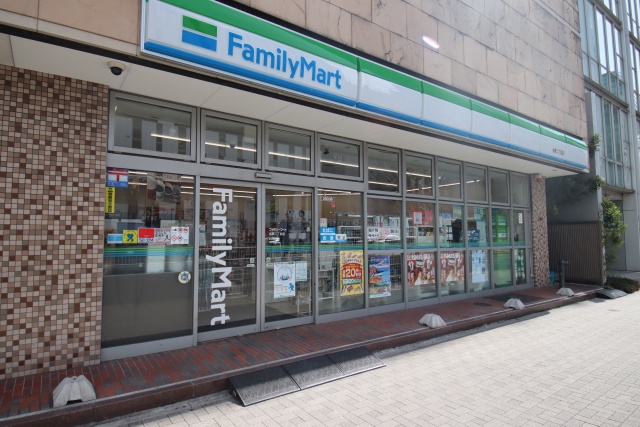 コンビニ　ファミリーマート 名駅二丁目店（コンビニ）まで100m