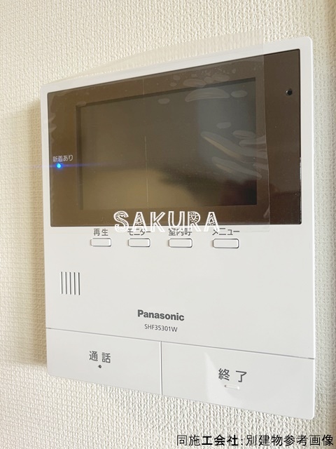 セキュリティ　女性の方でも安心のモニター付きインターホン♪