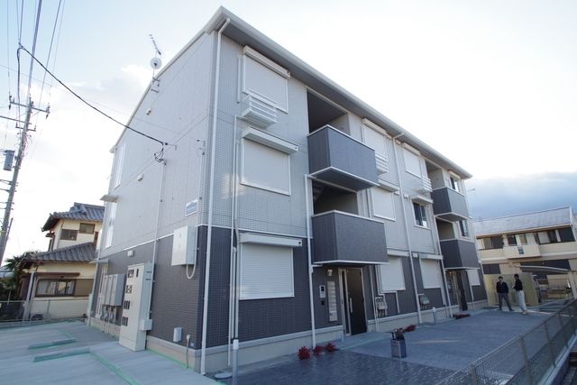 建物外観　★愛甲石田駅まで徒歩約5分★