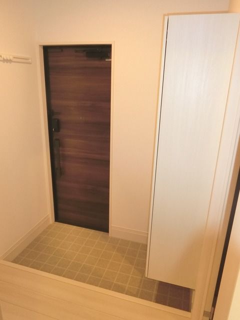 玄関　シューズボックス付きの玄関