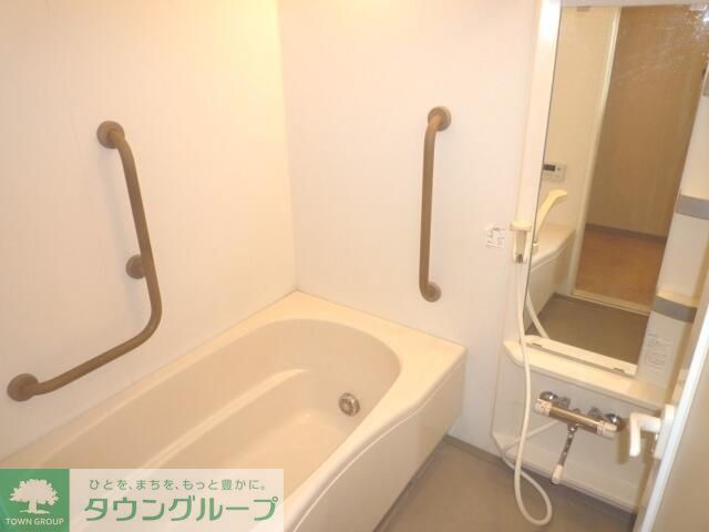 バス・シャワールーム　※別部屋参考写真