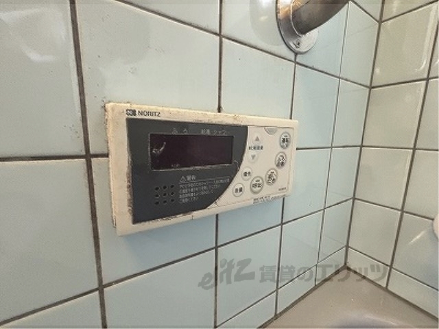 その他設備　給湯器リモコン